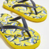 Teenslippers voor Mannen – Medisch Geel Haai Ontwerp
