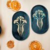 Artistiek betonnen dienblad - Ovaal dienblad met donkergroen bloemenpatroon