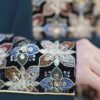 Zwarte Abaya voor Vrouwen met Bloemontwerp Model Noura