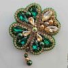 Vrouwelijke Geborduurde Broche met Bloemenontwerp