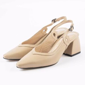 Xava Leren Pumps met Puntige Neus – Cream