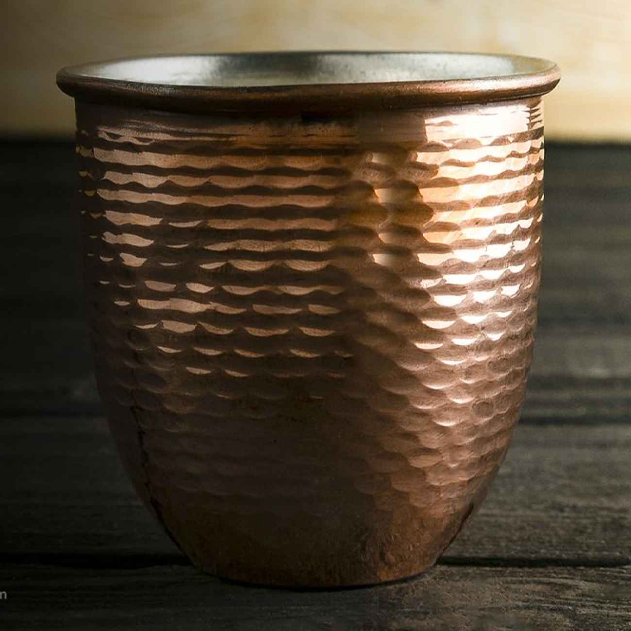 Perzische Koperen Beker – Handgemaakt met Handvat voor Koude Dranken – Gehamerd