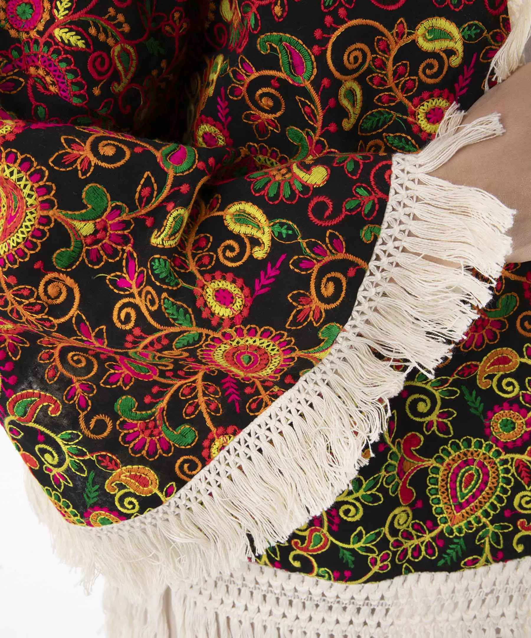 Perzisch Geborduurde Manto voor Dames met Paisley Ontwerp