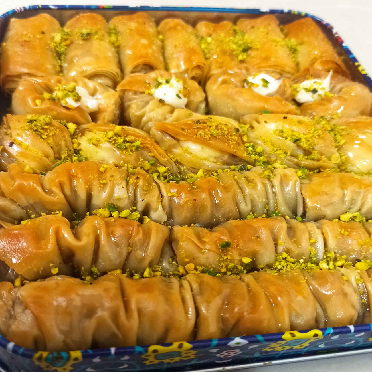 Perzisch Gebak – Gemengde Walnoten en Pistache Baklava 650 gr (3x)