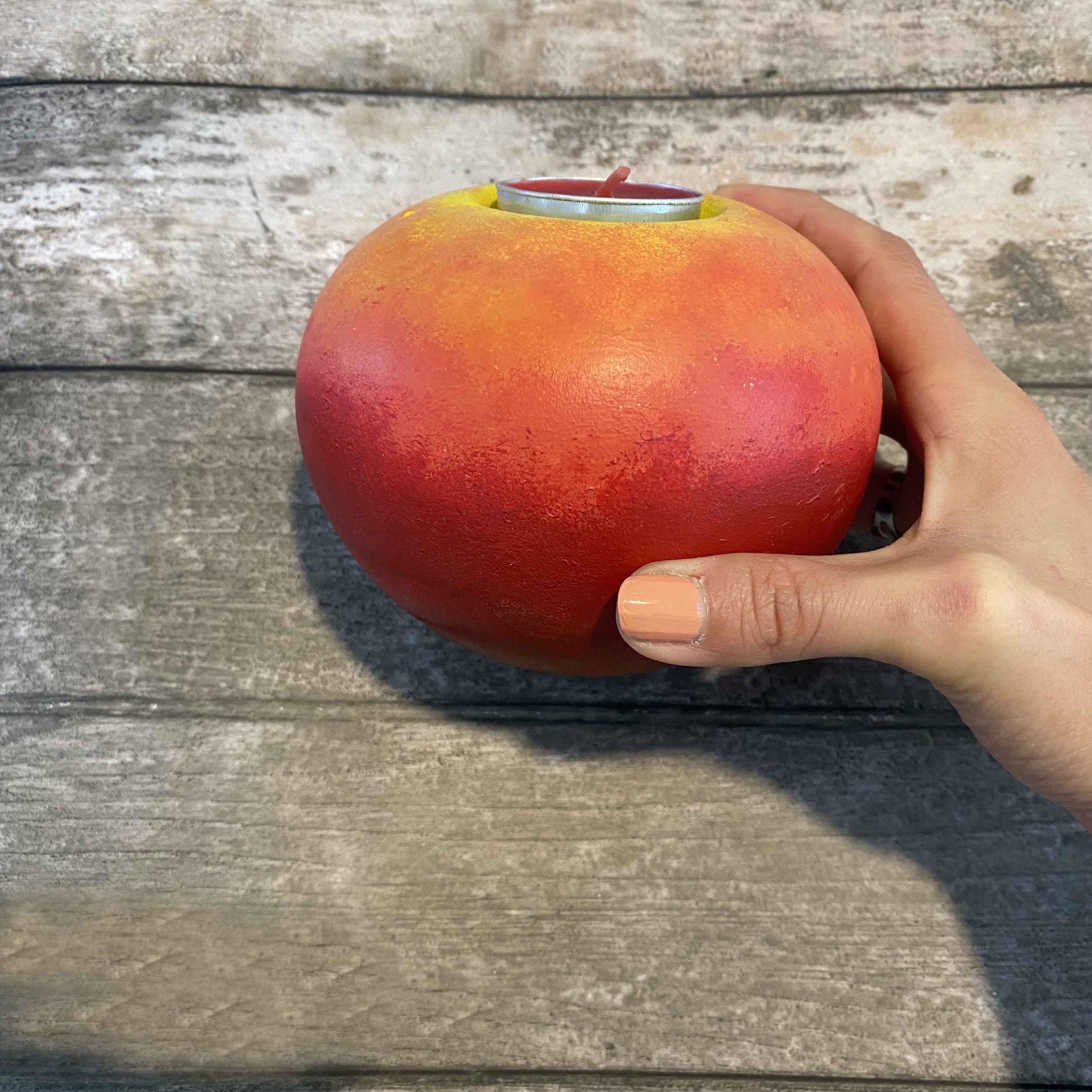 Handgemaakte Perzische Aardewerk Kandelaar – Appel Design Rood