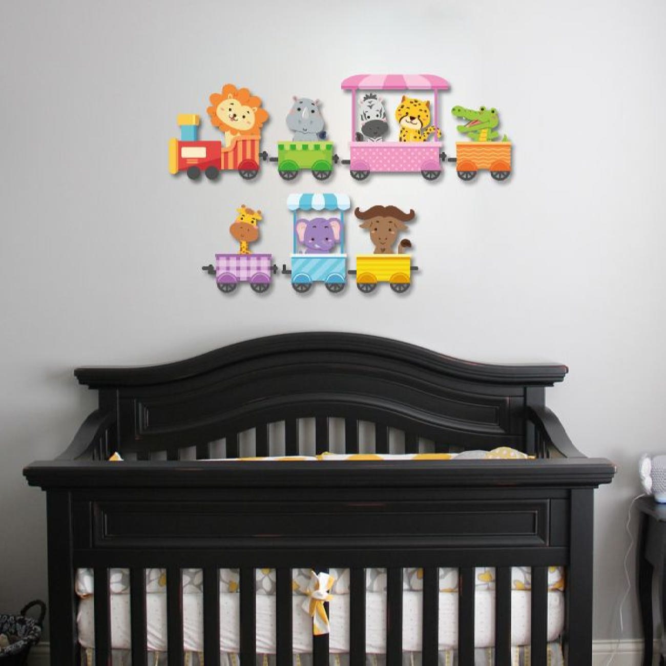 Houten Baby Wandsticker met Dieren Trein voor Kinderkamer