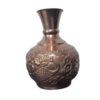 Set van 2 handgemaakte Perzische koperen graveervazen die een traditionele decoratieve charme uitstralen