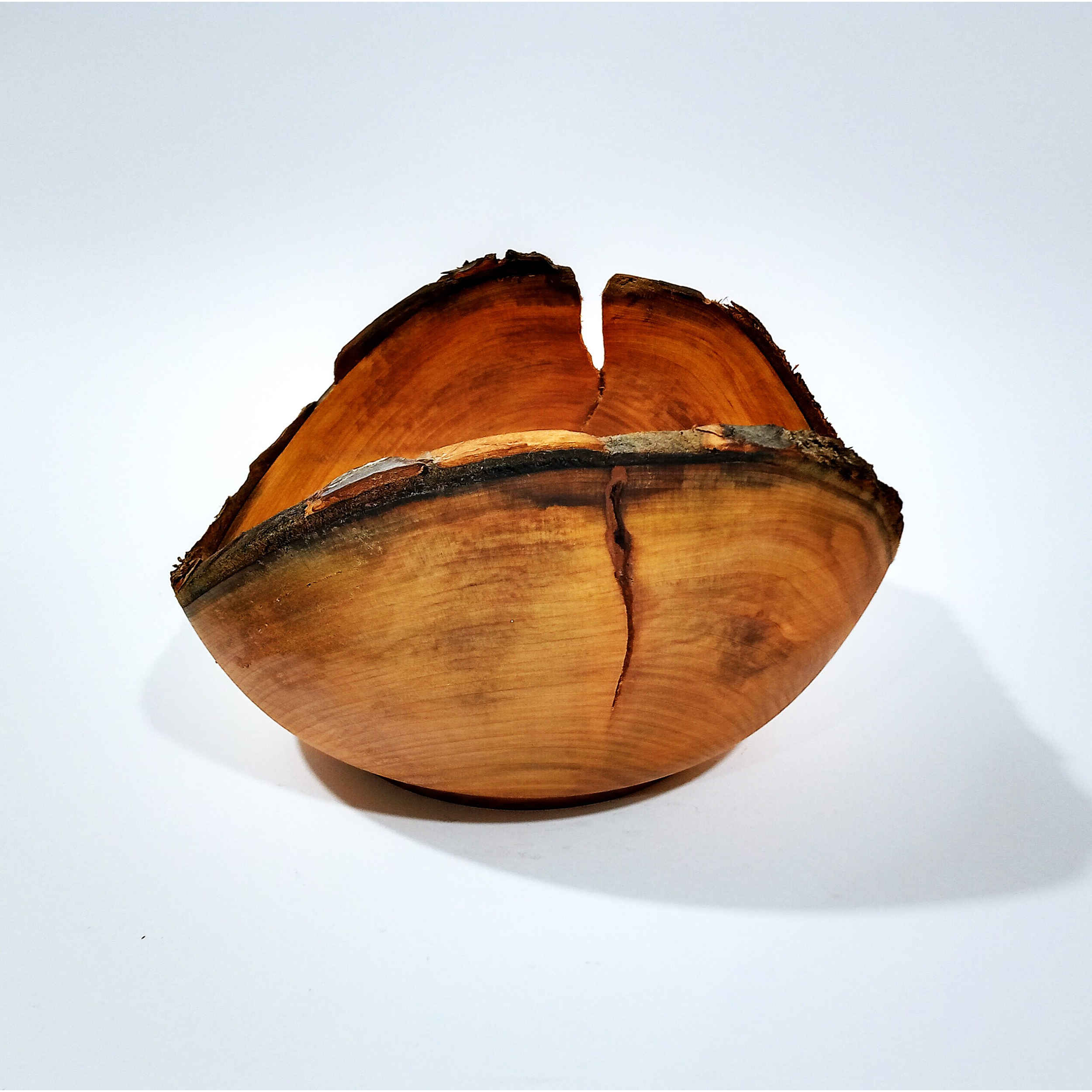 Decoratieve Houten Kom Gemaakt van Natuurlijk Kersenhout Handgemaakt
