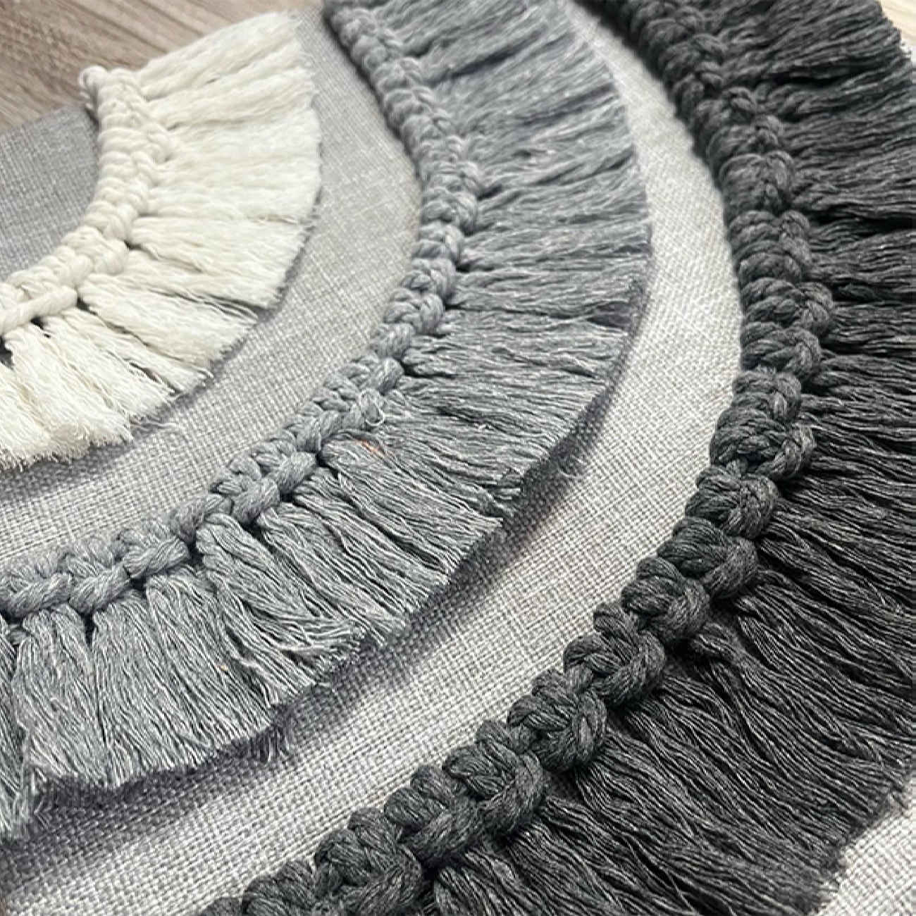 Boho Stijl Kussenhoes – Hennep met Macramé Ontwerp