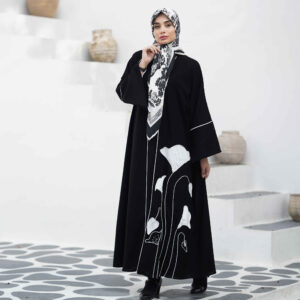 Zwarte Abaya met Witte Bies – Hedendaags