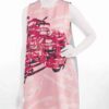 Roze Jurk met Perzische Kalligrafie