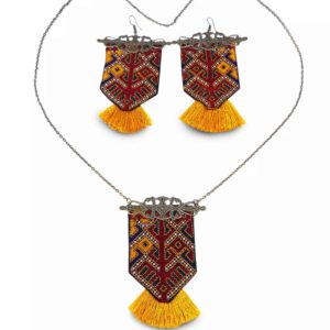 Perzische Geborduurde Oorbellen & Ketting Set Model Balochi