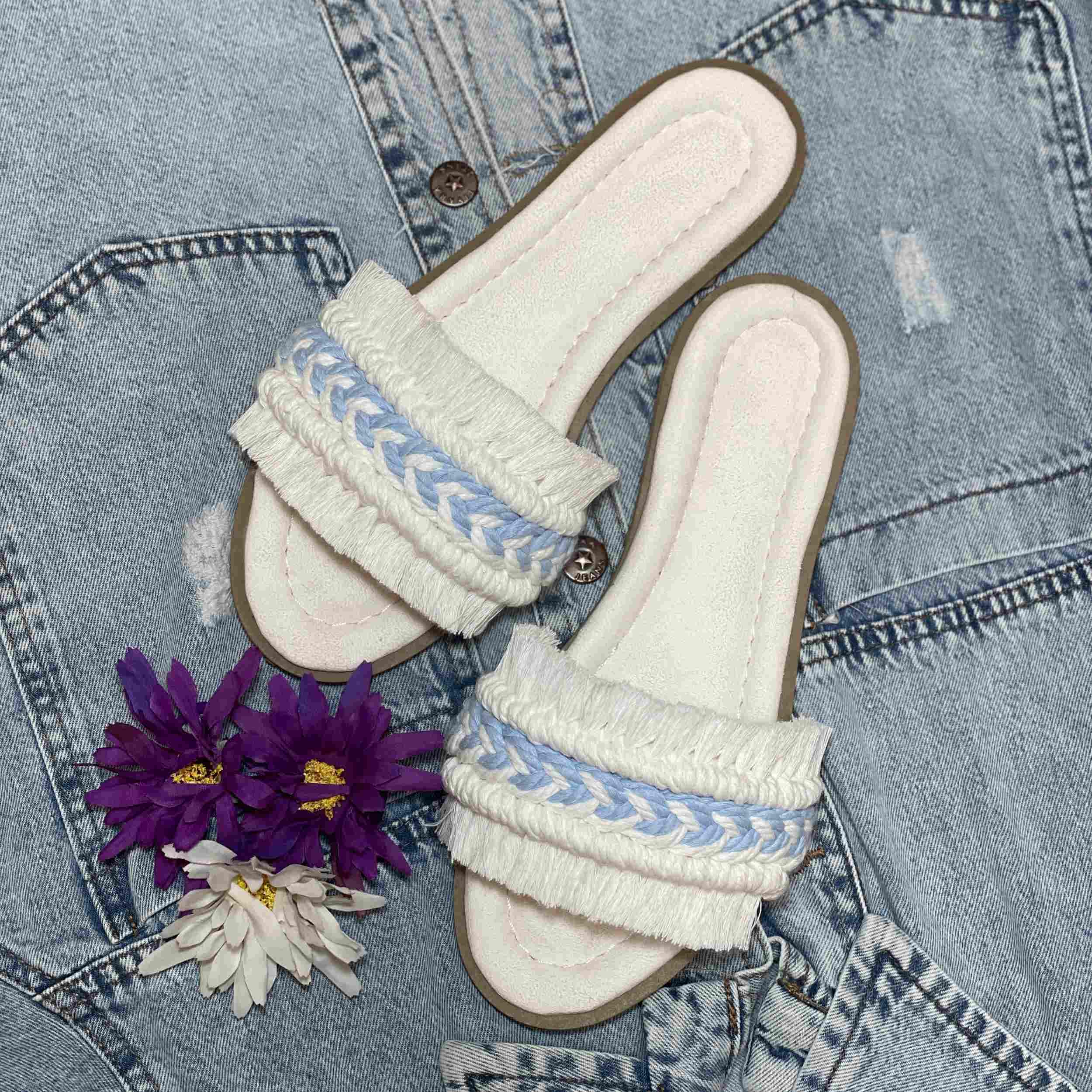 Witte Macramé Boho Chic Slippers – Model Plat