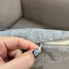 Punch Needle Kussenhoes – Geborduurd met Hartvormen Grijs Ontwerp
