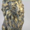 Decoratieve Zittende Leeuw met Kroon – Grijs