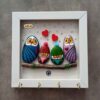 Decoratieve & Handgemaakte Wand Sleutelhouder met Uilen Familie Ontwerp en Steen Kunst