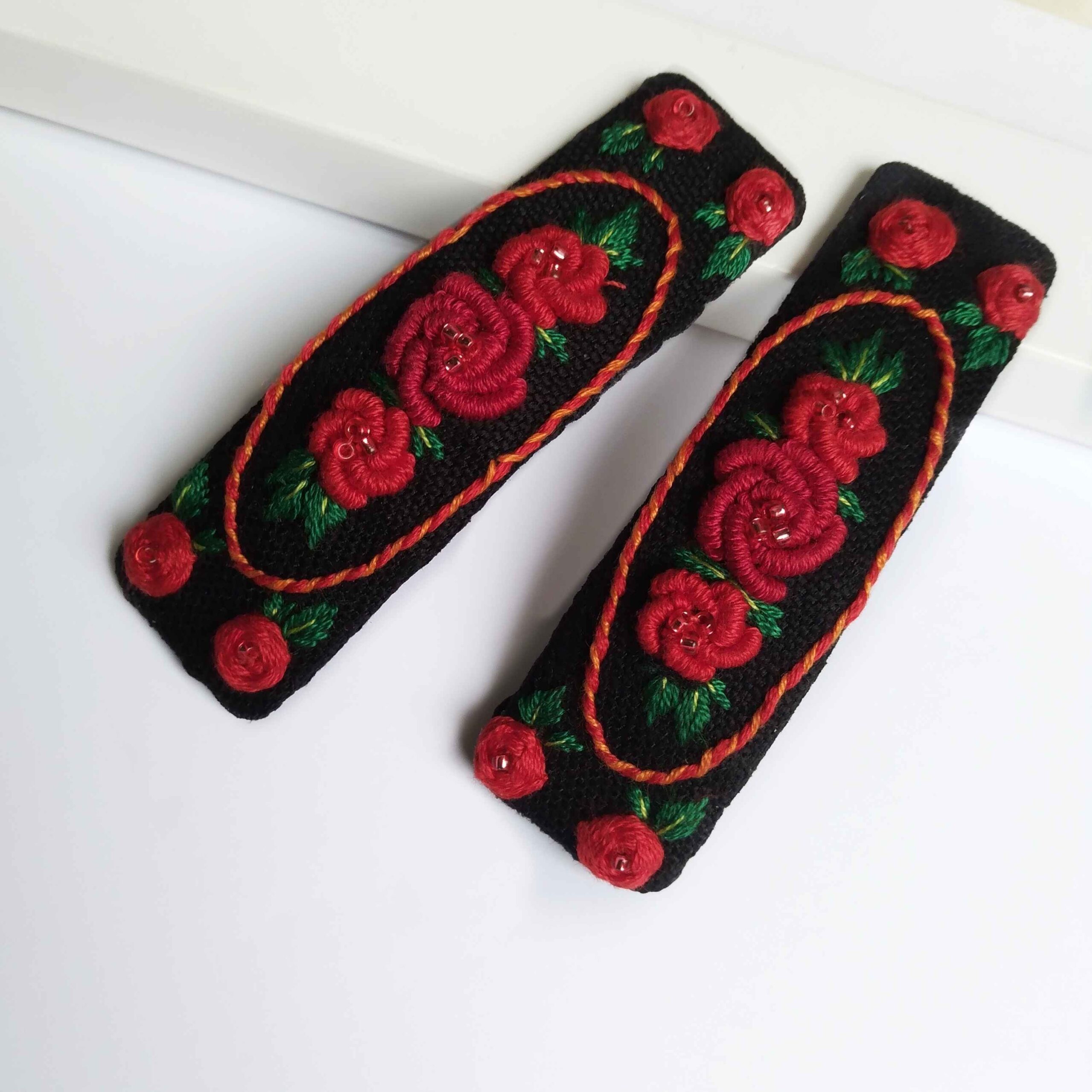 Geborduurde Bloemen Haarspeld Roos Zwart (Set van 2)