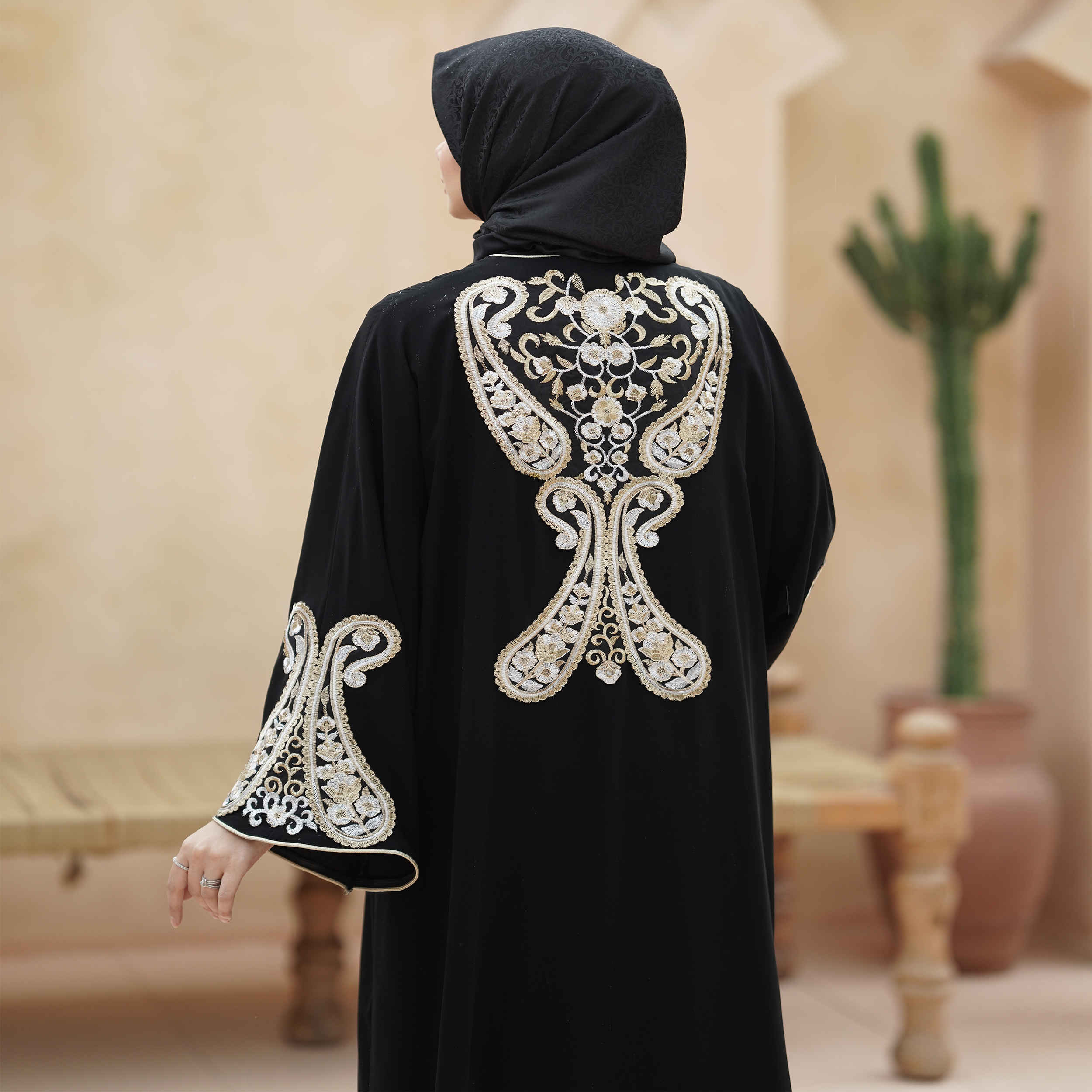Geborduurde Losse Pasvorm Abaya