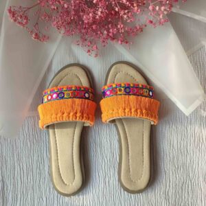 Oranje Macramé Slippers – Geometrisch Geborduurd