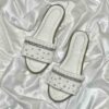 Witte Macramé Boho Chic Slippers – Model Parel