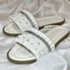 Witte Macramé Boho Chic Slippers – Model Parel