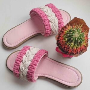 Roze Macramé Boho Chic Slippers – Model Cactus