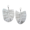 Witte Macramé Kwast Oorbellen – Model Blad