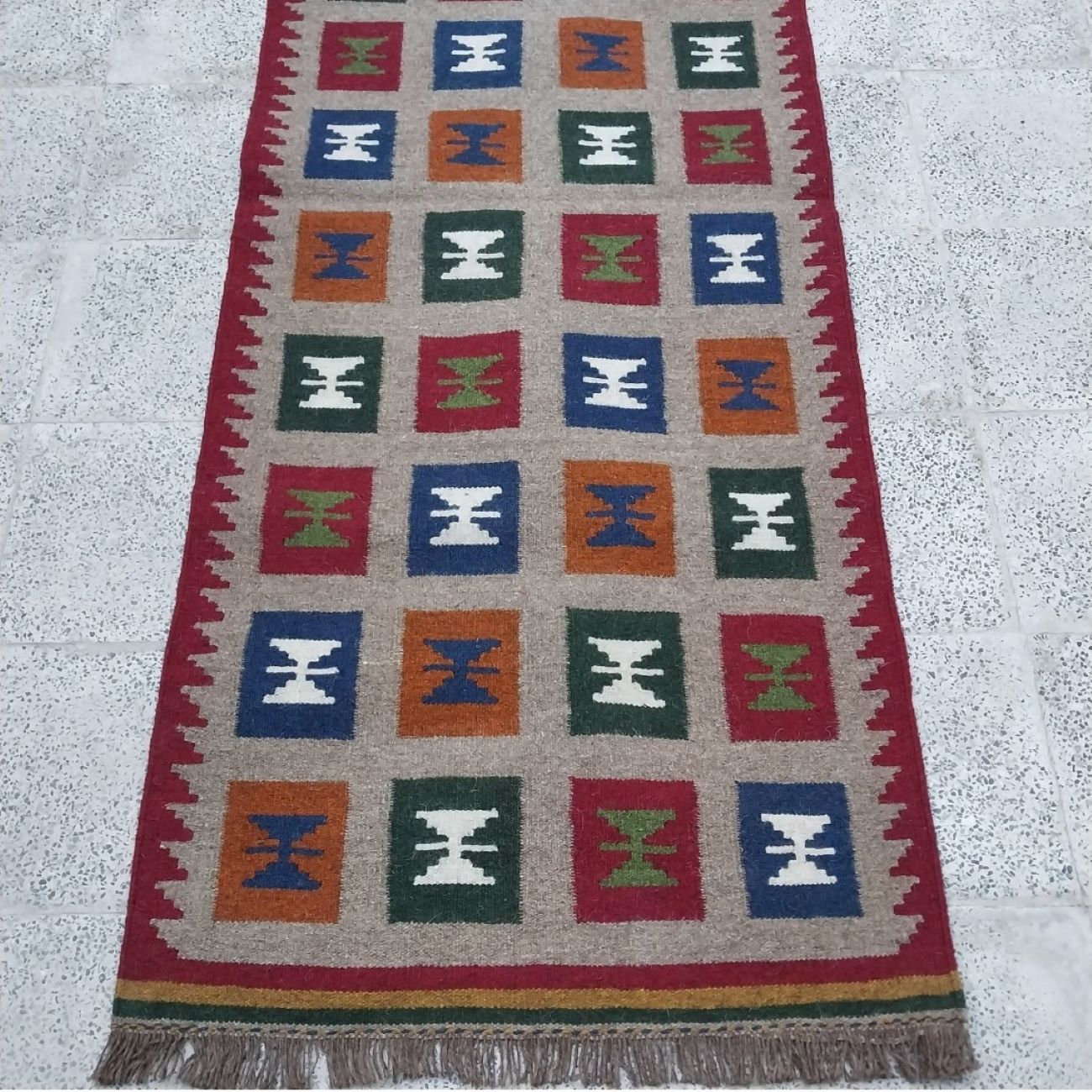 Traditionele Handgeweven Perzisch Tapijtloper – Rood Geometrisch