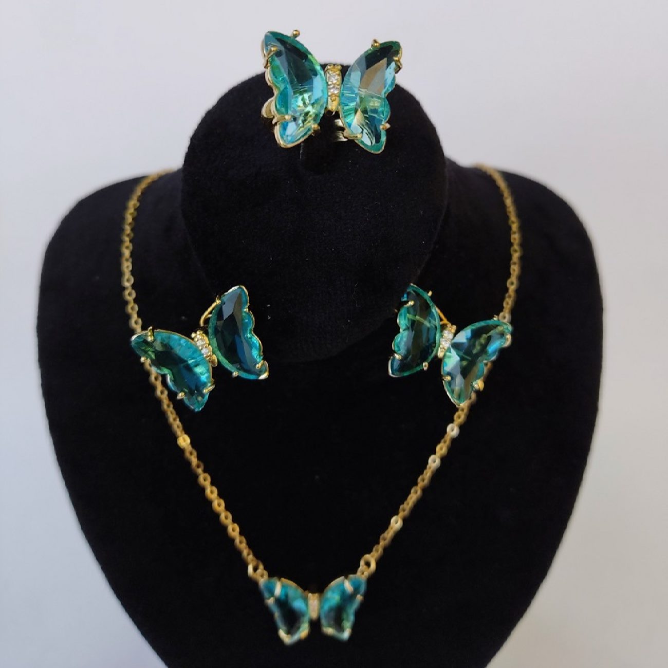 Elegante Stalen Sieradenset – Blauw Vlinder Ontwerp