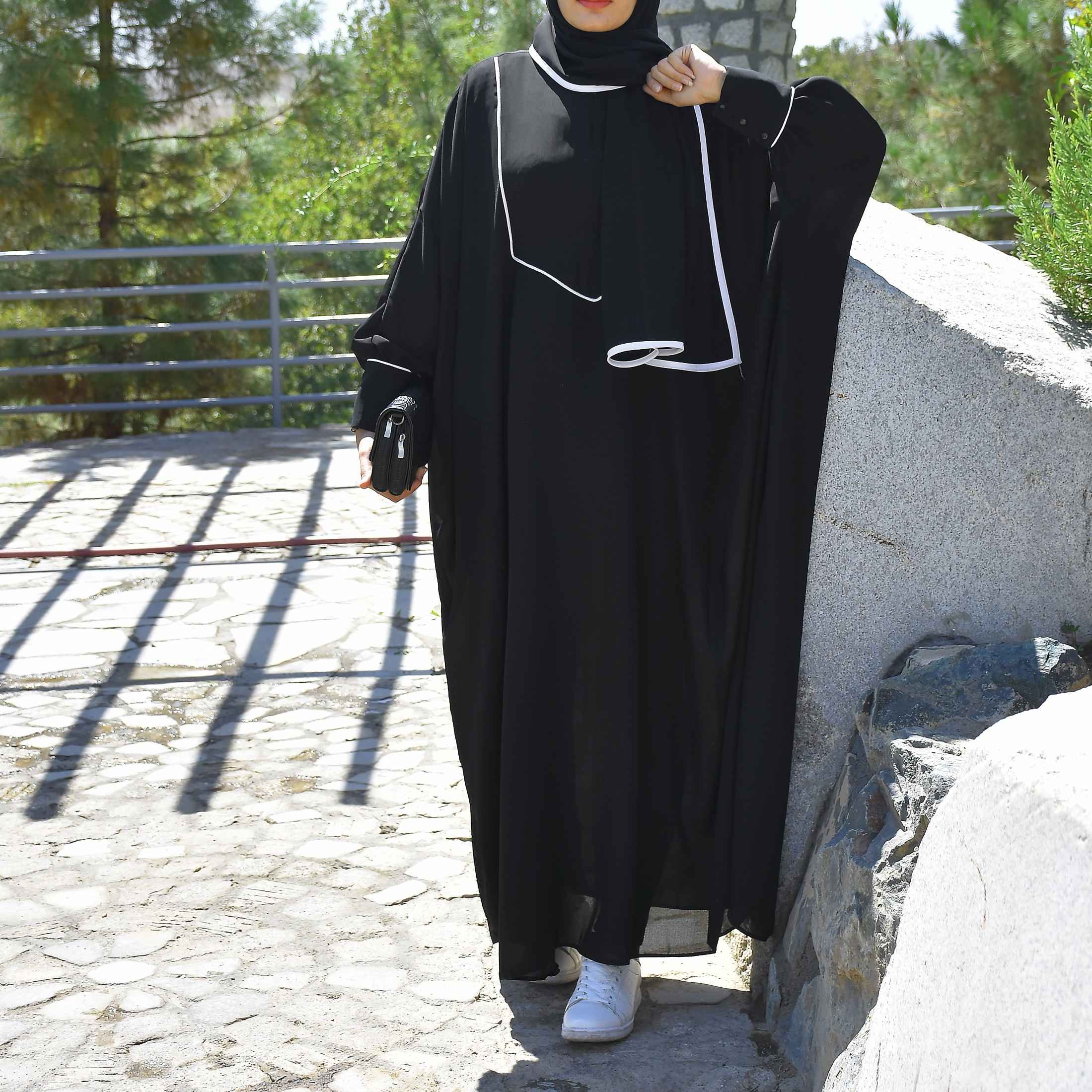 Stijlvolle Loszittende Abaya voor Moslimvrouwen met Zwarte Crêpe Stof
