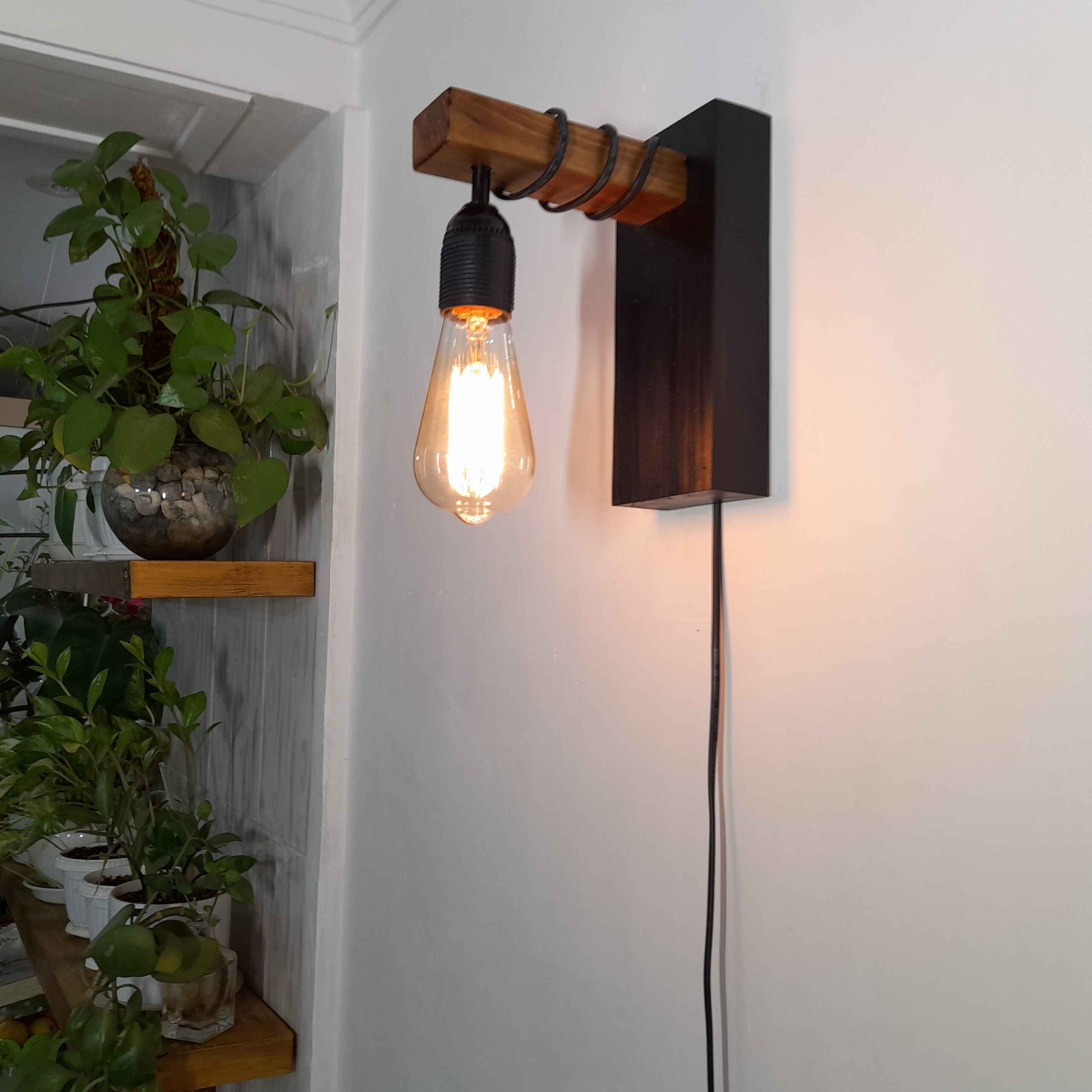 Houten Wandlamp Modern en Minimalistisch