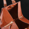 Bauletto Leren Handtas met Lange Band in Bruin