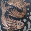 Decoratief Koperen Dienblad – Handgegraveerd met Twee Vissen