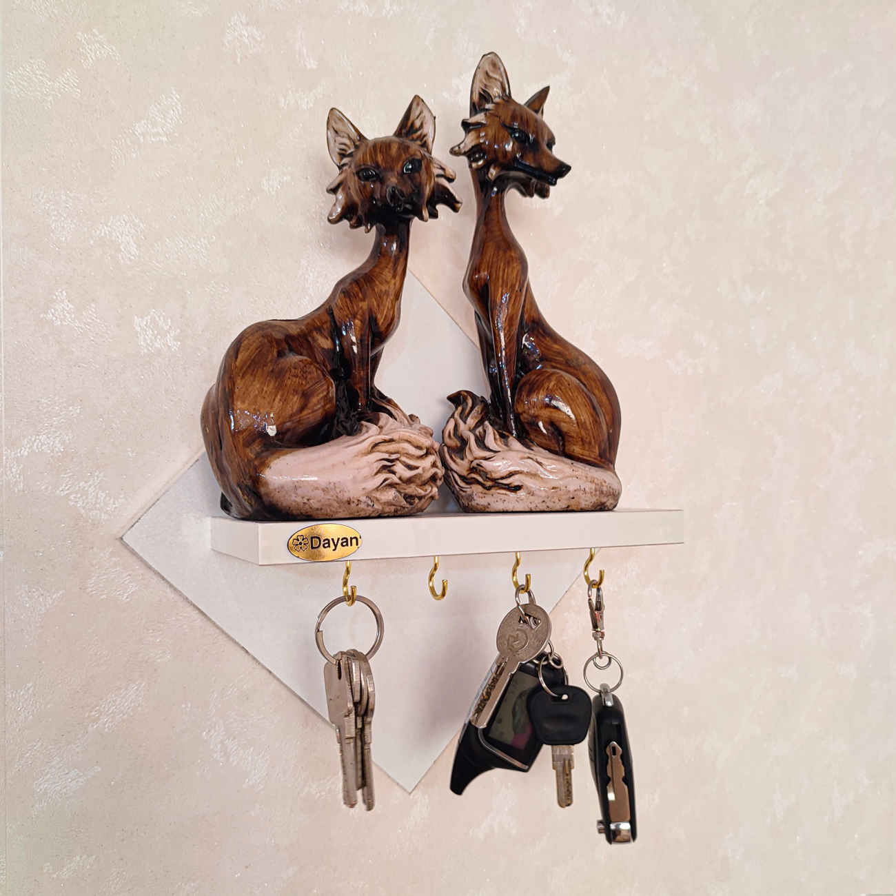Decoratieve houten wand-sleutelhouder met plank & 4 haken