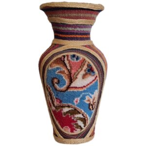 Decoratieve Aardewerk Vaas Handgemaakt in Perzisch Jajim & Kilim Tapijt Ontwerp