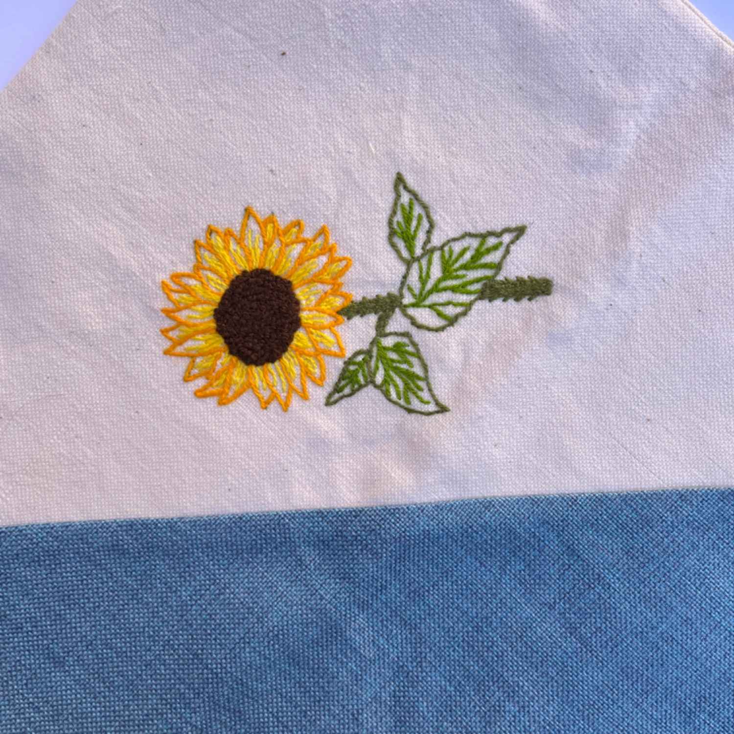 Geborduurde Kussenhoes – Afsaneh Suzani Blauw