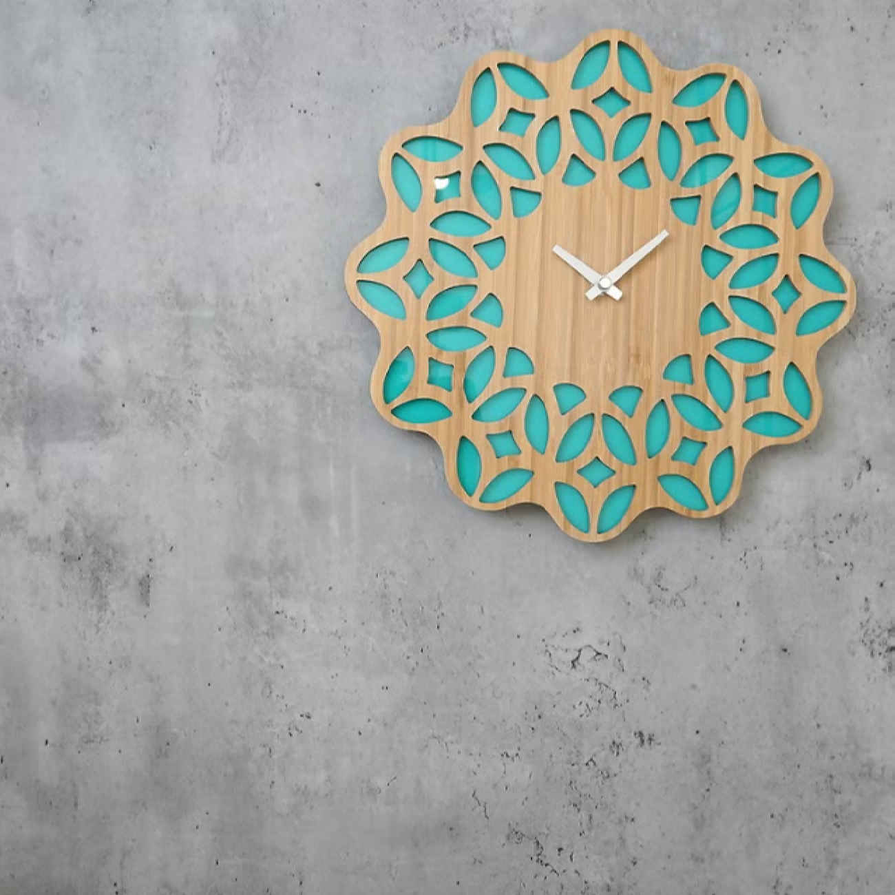 Handgemaakte Perzische Houten Wandklok – Turkoois