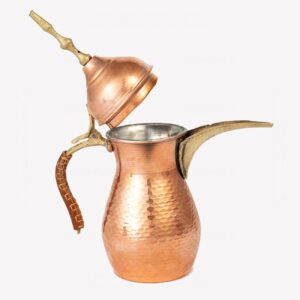 Baghdadi Dallah – koperen koffiepot model Dalia