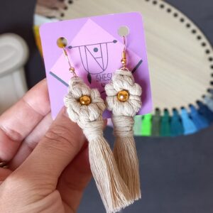 Boho Macramé Oorbellen met Bloemenontwerp