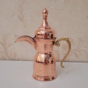 Koperen Dallah Koffiepot voor het Zetten van Qahwa & Arabische Koffie – Model Aliyeh