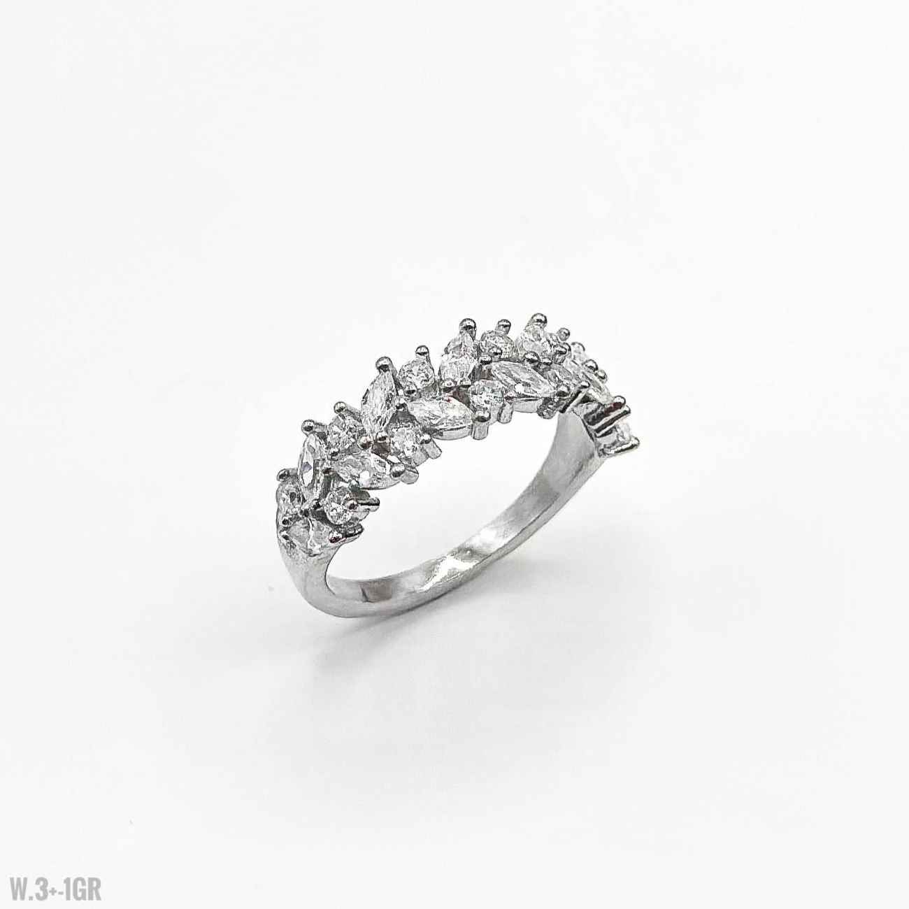 Delicate Zilveren Ring voor Vrouwen – Klassiek & Chic