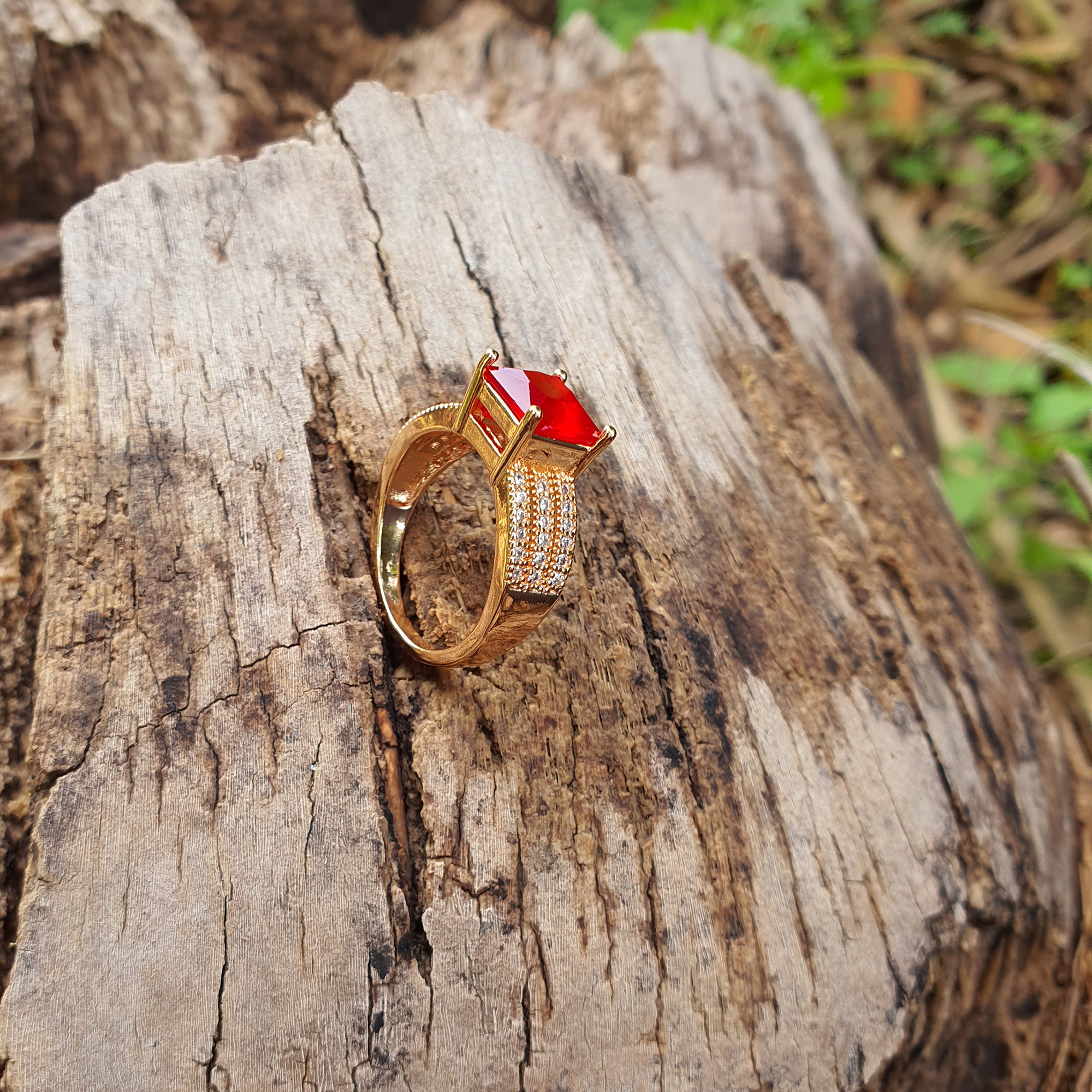 Elegante Messing Ring voor Vrouwen – Luxe Brons