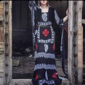Iraans Koerdische kleding voor dames in zwart