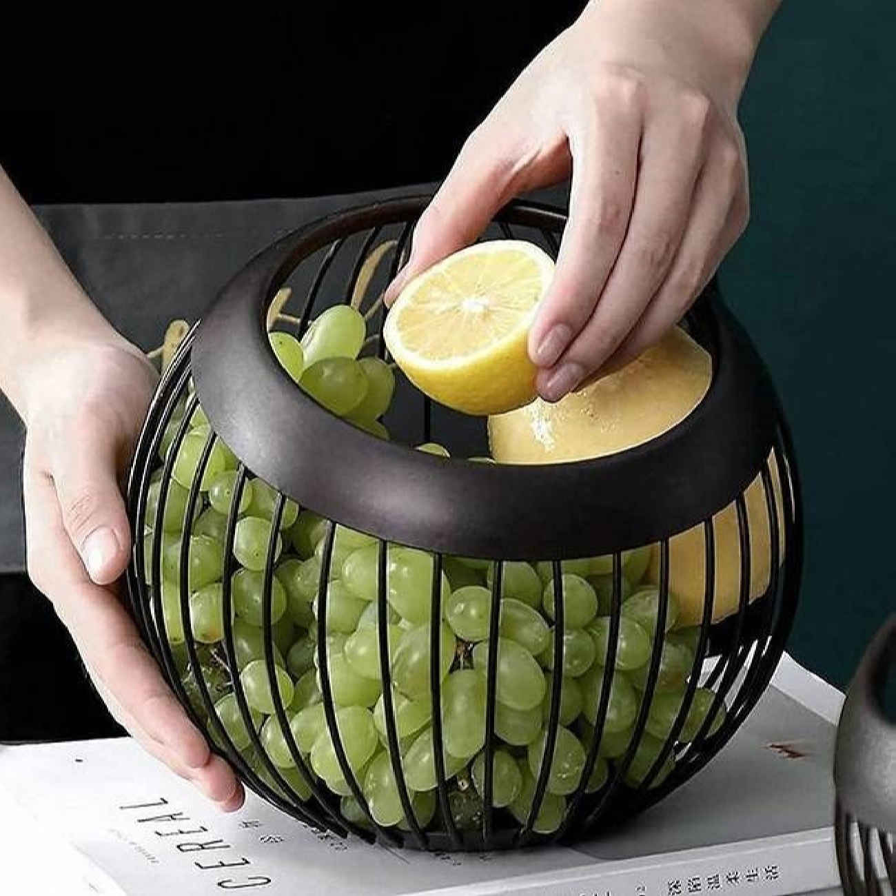 Luxe Zwarte Metalen Draadmand – Ronde Vorm