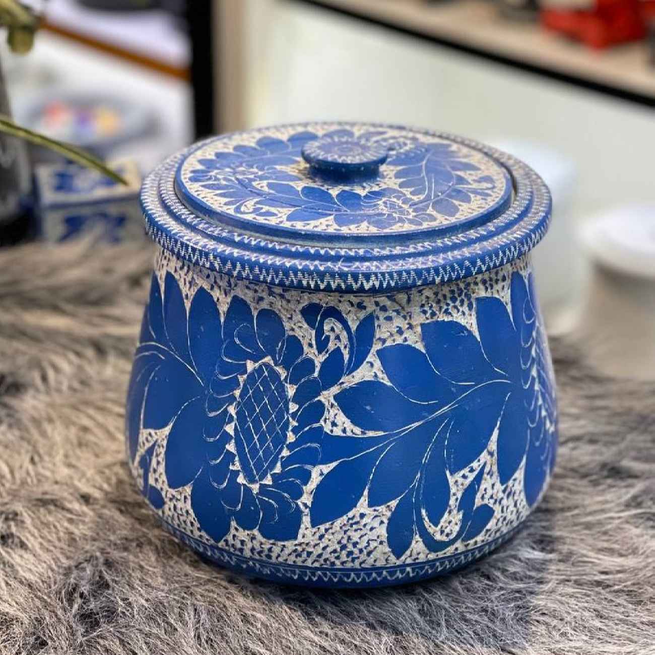 Perzische stenen Dizi-pot voor Abgoosht met bloemmotief