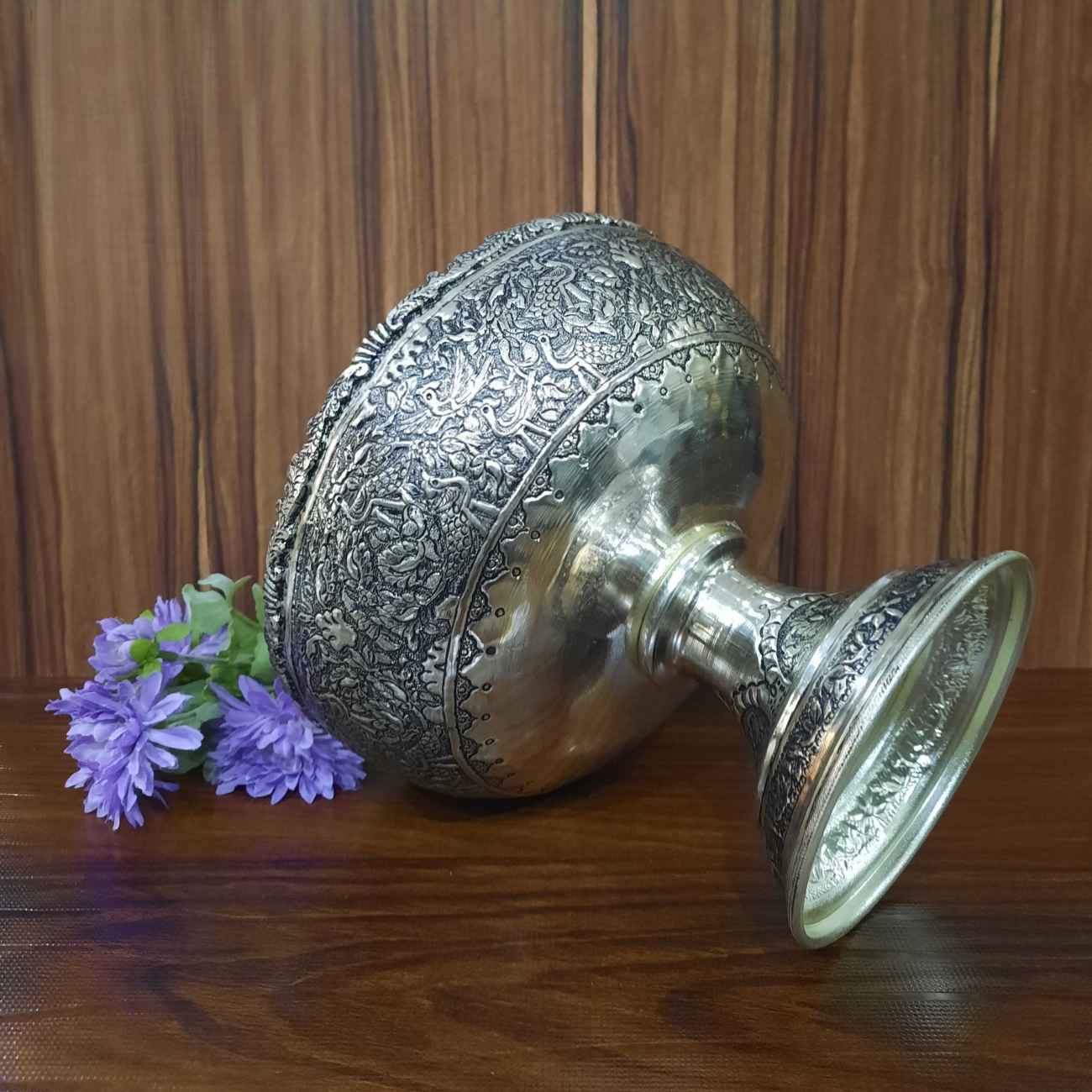 Perzische Decoratieve Zilveren Kom op Voet – Luxe Woondecoratie