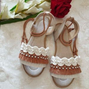 Macramé Sandalen met Bandjes – Boho Stijl met Parel Ontwerp