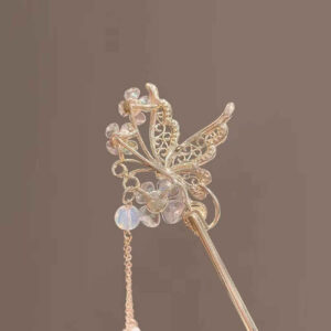 Dames Haarclip – Kanzashi Model – Bloem Ontwerp en Hangende Vlinder