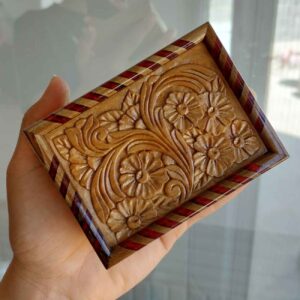 Houten Sieradendoos met Houtsnijwerk – Voor Kettingen, Ringen & Oorbellen