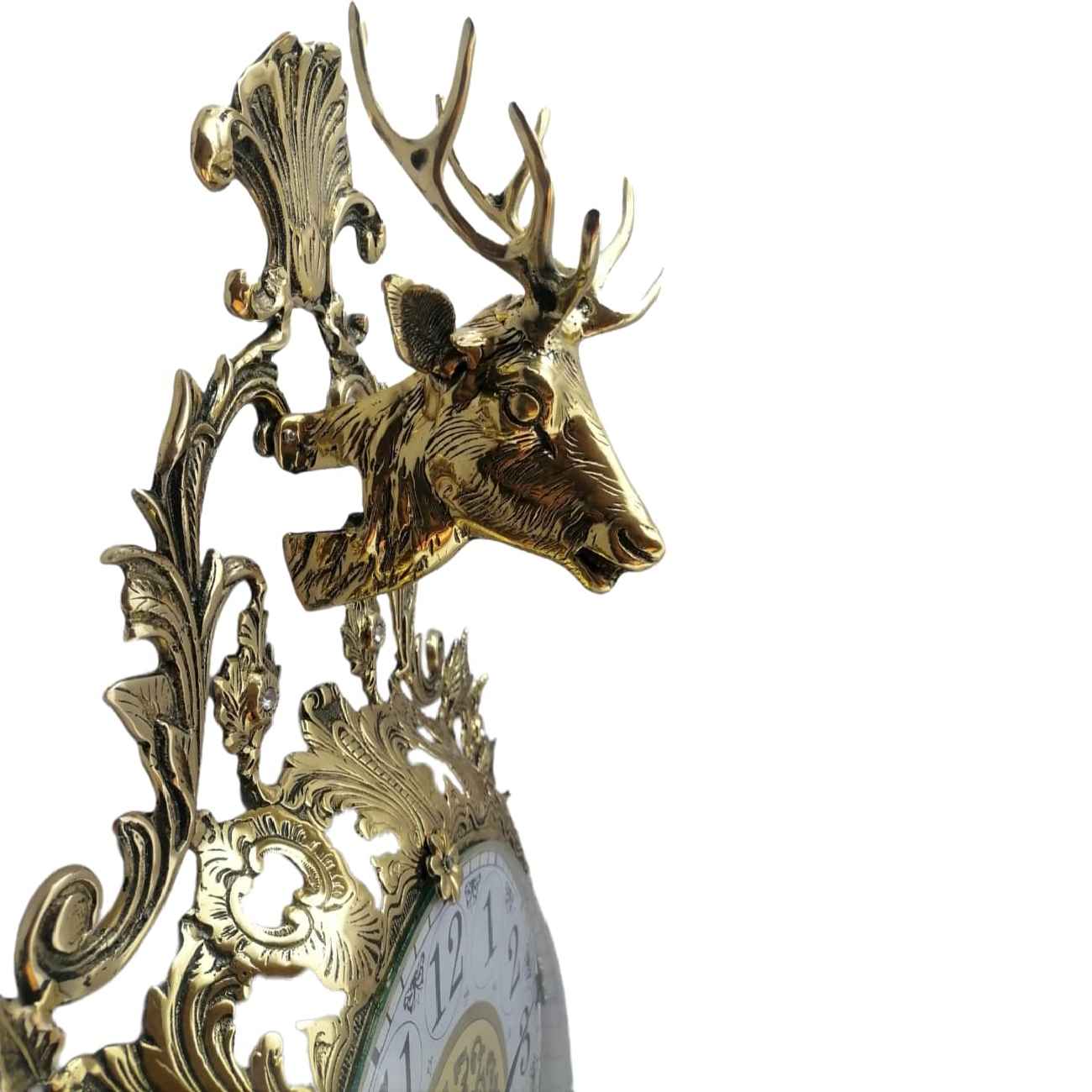 Messing Wandklok met Hertontwerp – Klassiek & Modern